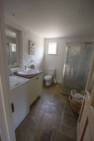 LF Bathroom / Laundry